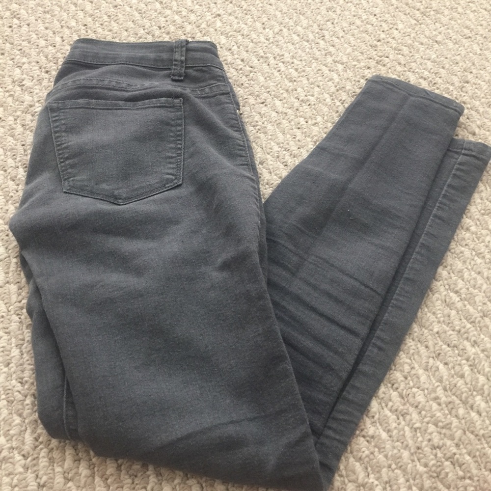 Grey skinny jeans