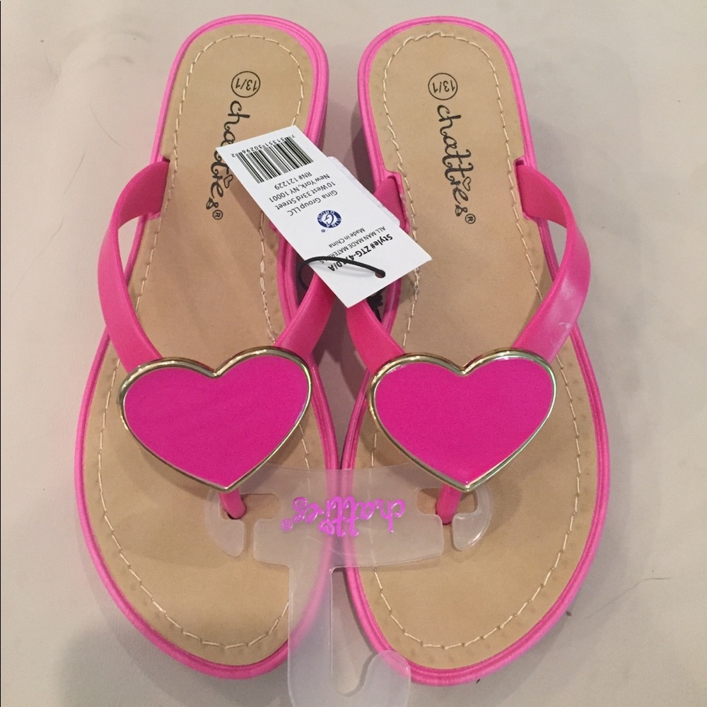 **NWT** Chatties pink flip flops