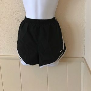 Black nike shorts