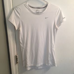 🍎Nike dri-fit NWOT