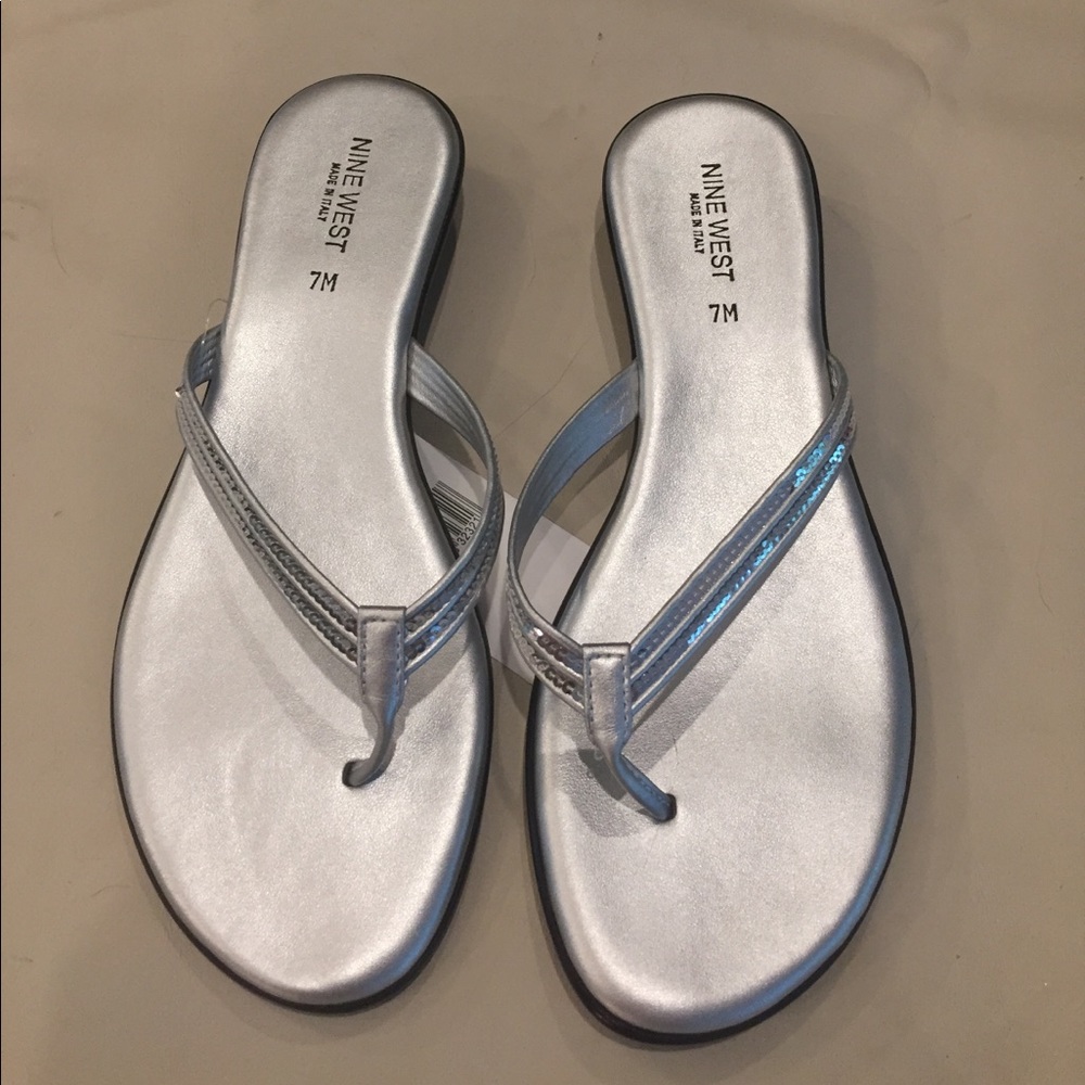 **NWT** Nine West silver sandals