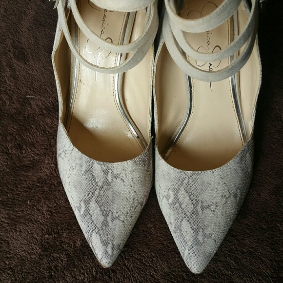 *SOLD*Jessica Simpson suede heels - Picture 2 of 7