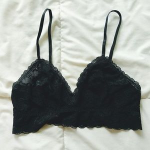 🚫SOLD🚫 NWT! H&M black lace bralette