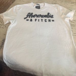 Abercrombie tshirt