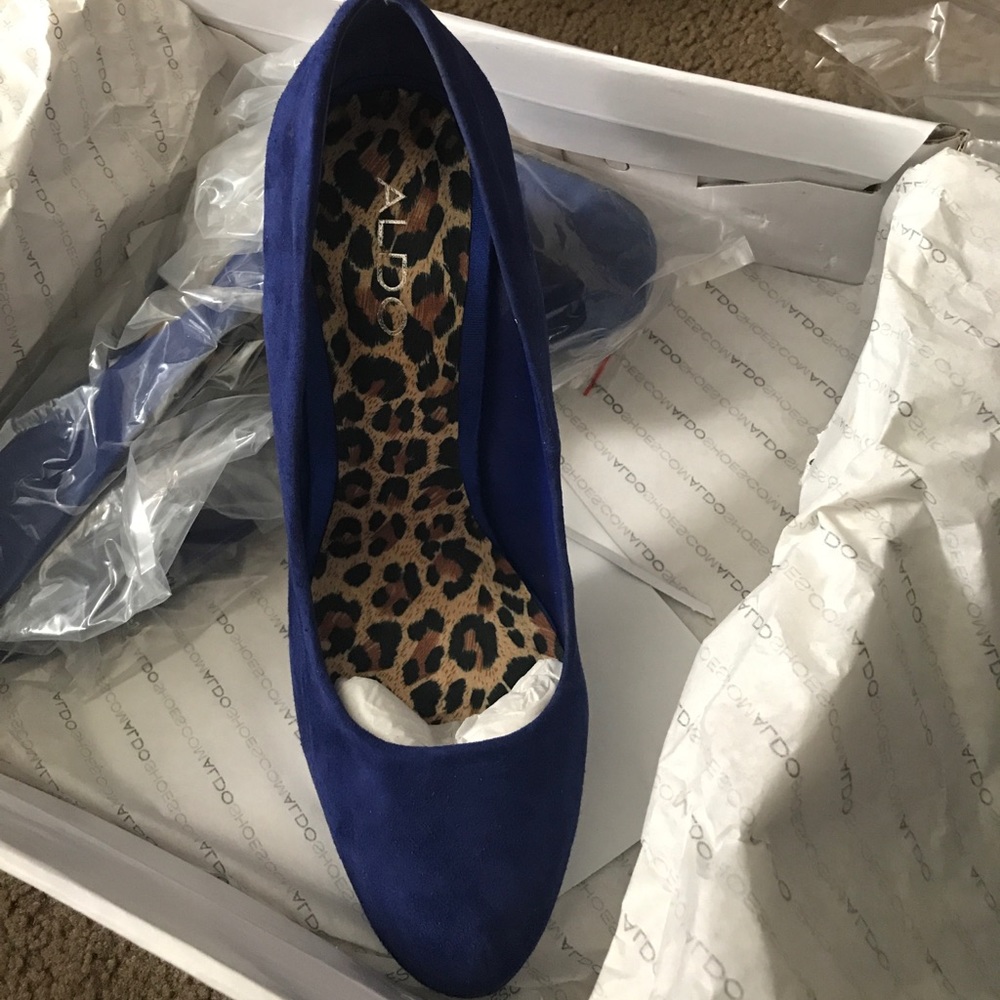 Heels - Picture 2 of 4