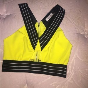 Bright yellow beautiful crop top !!