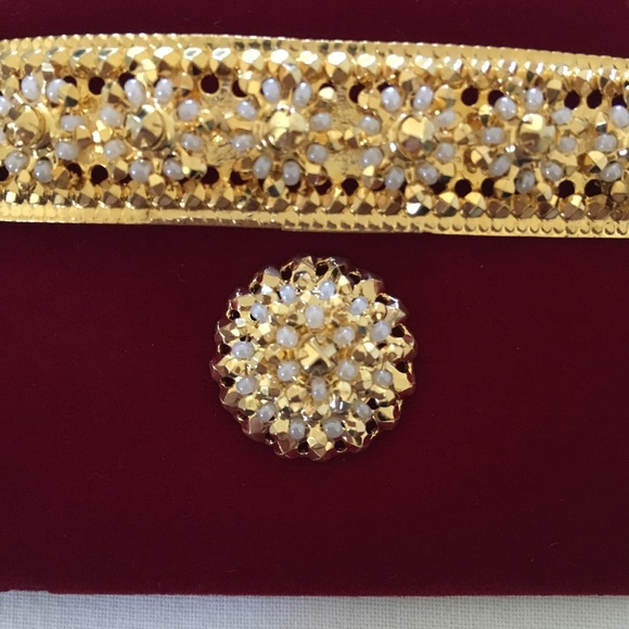 Gold choker - Picture 4 of 5