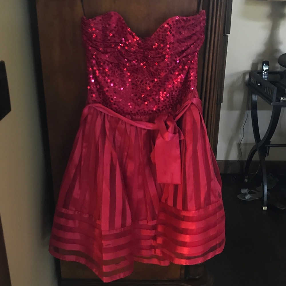 LIKE NEW Betsey Johnson Pink Sequin Prom Dress
