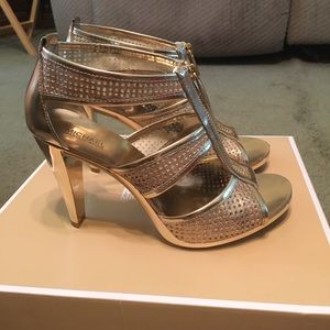 Only worn once Michael Kors gold heels
