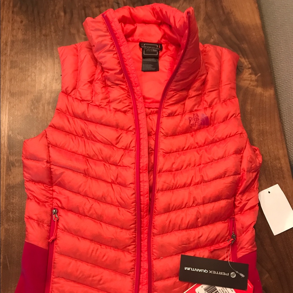 North Face BNWT XS Tonnerro Puffer Vest