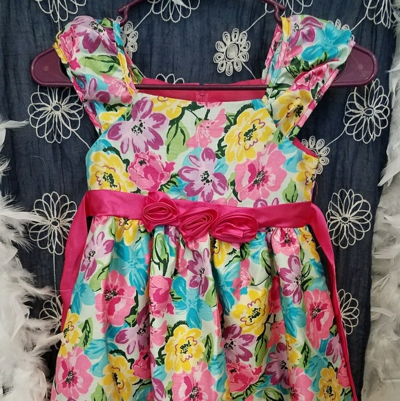 Girl Dress size 5 - Picture 1 of 2