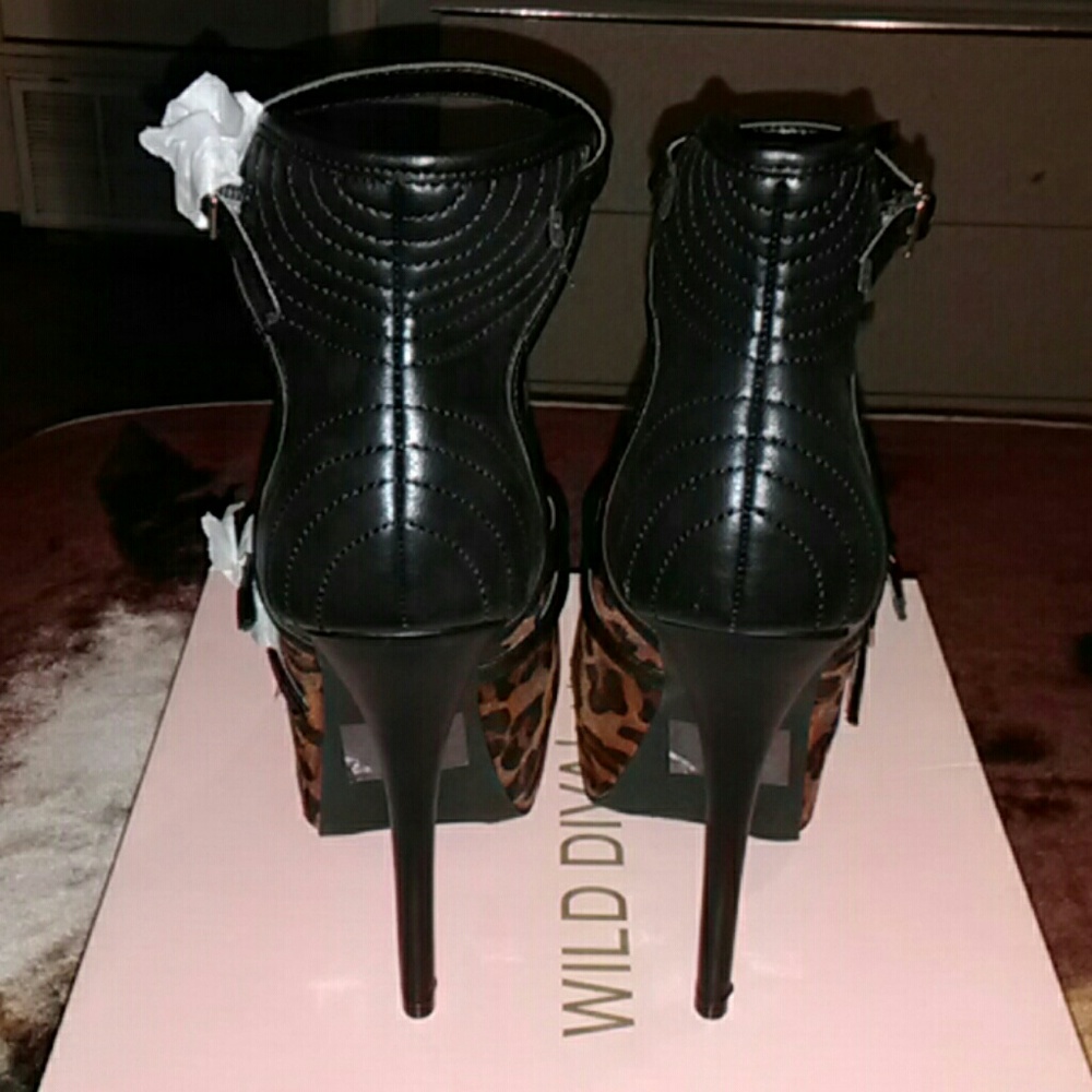 Heels - Picture 3 of 5