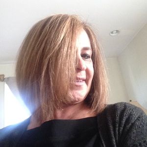 Meet your Posher, Aida