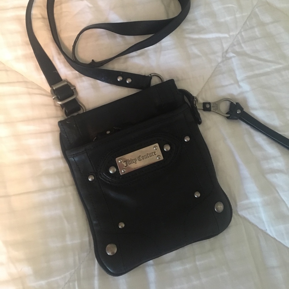 JUICY COUTURE leather crossbody bag!