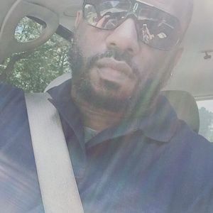 Meet your Posher, Dee