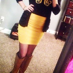 Yellow shirt skirt
