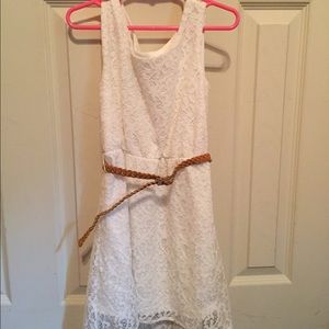 White lace hi low dress