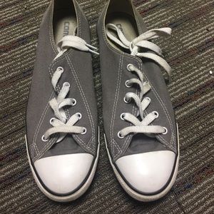 Grey converse