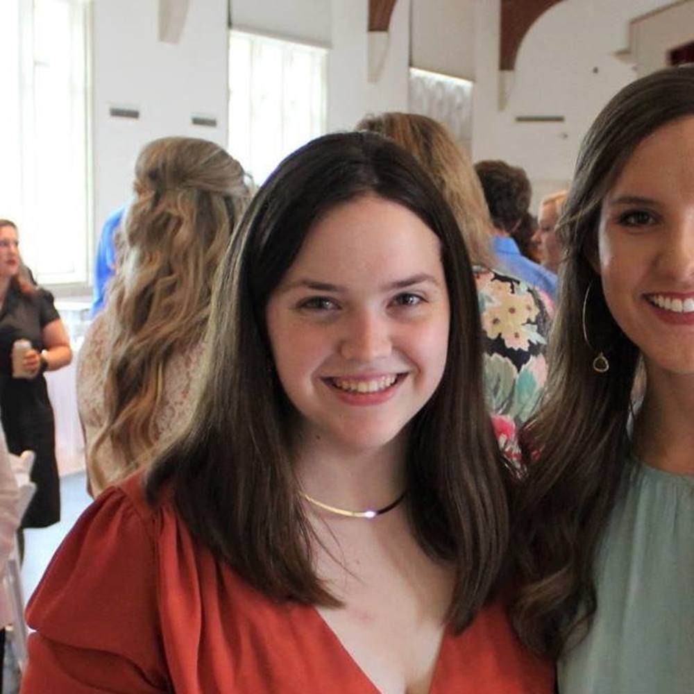 Meet your Posher, Sara