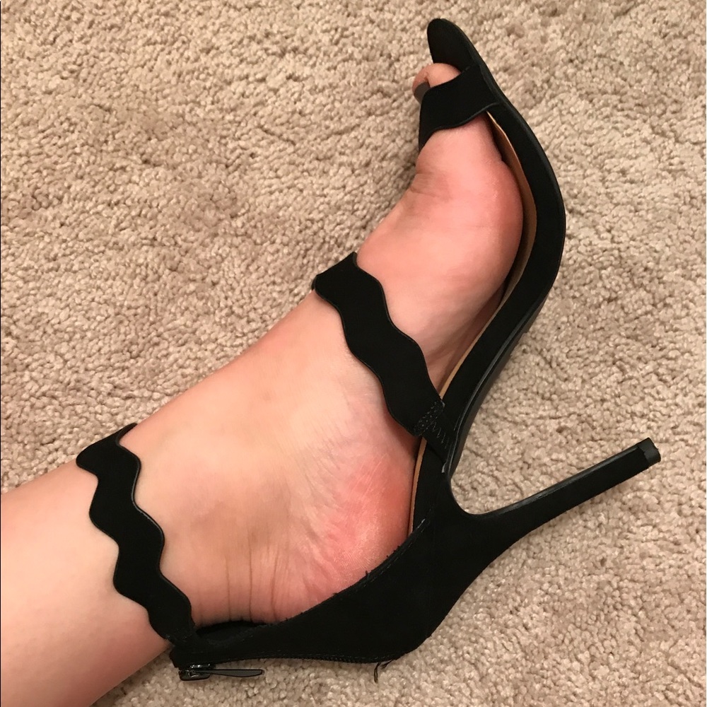 Chinese Laundry strappy heels