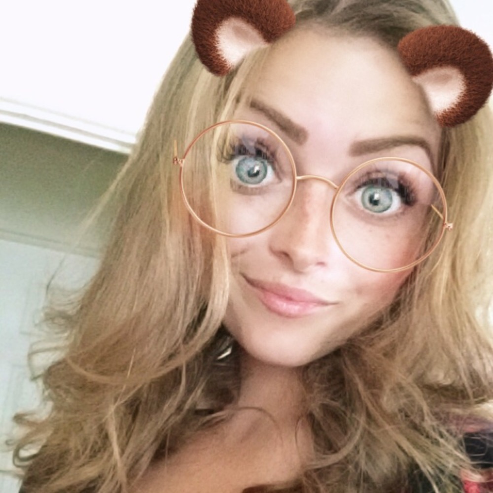 Meet your Posher, Haley