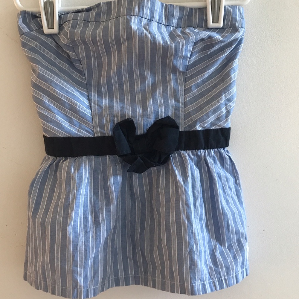 No shoulder shirt from holister!