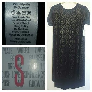 NWT elegant lularoe carly