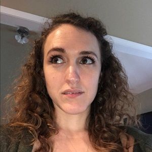 Meet your Posher, Meagan