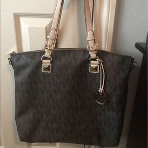 Michael Kors Tote