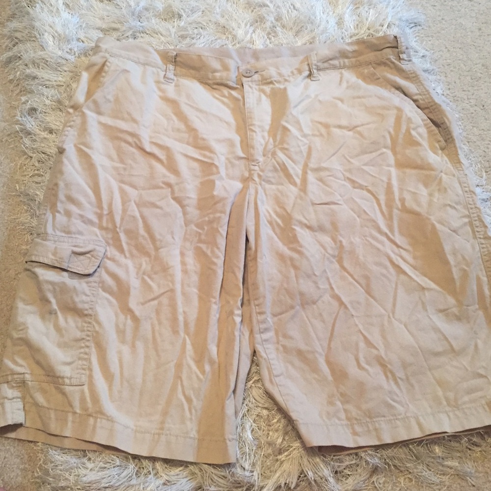 Columbia Cargo Shorts!