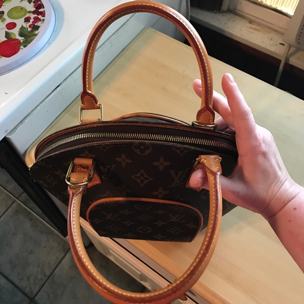 Extra Louis Vuitton Ellipses PM Pictures!