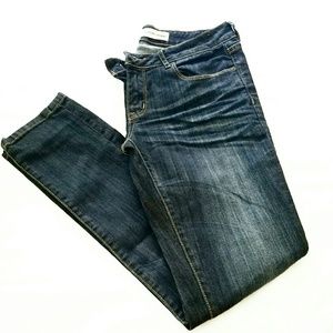 Dark wash skinny jeans