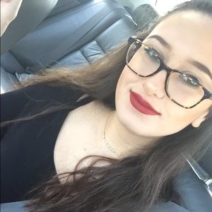 Meet your Posher, Jenna