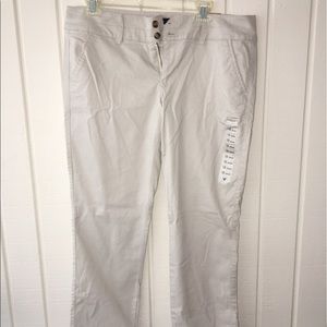 American Eagle skinny khakis