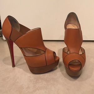 Authentic Christian Louboutin pitou 150 calf