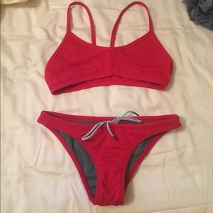 Red jolyn set