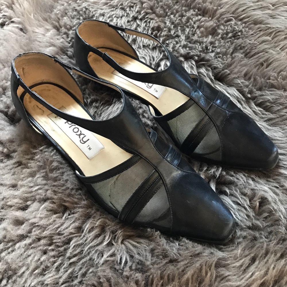 Vintage black leather kitten heels