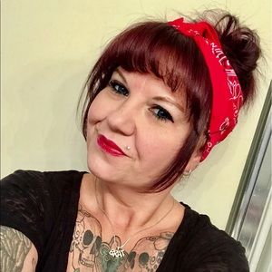 Meet your Posher, Angie