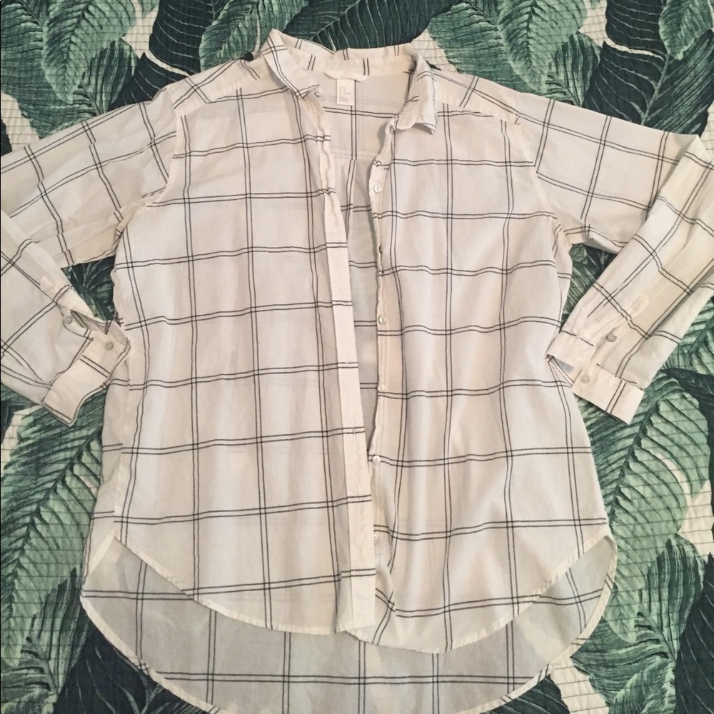 H & M White and Black Button Up Flannel