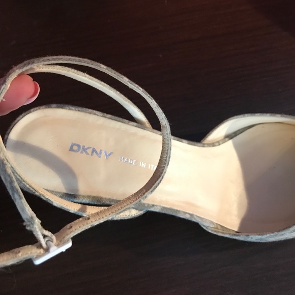 DKNY made in Italy size 8.5 Summer shoes! New! - Picture 4 of 7