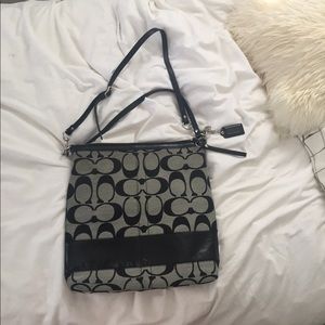 Authentic Coach large messenger bag