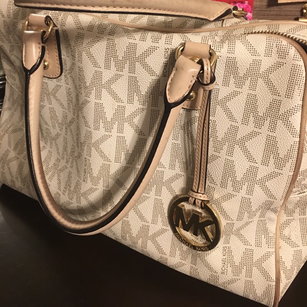 Used Micheal Kors Purse