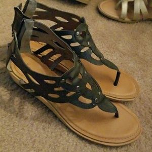 Fake leather thong wedge sandals