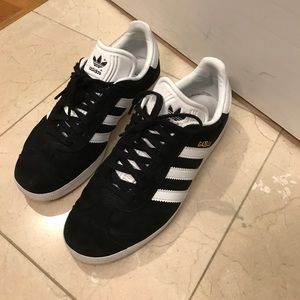 Adidas Gazelle Black/White Sneakers