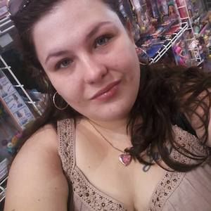 Meet your Posher, Leanne