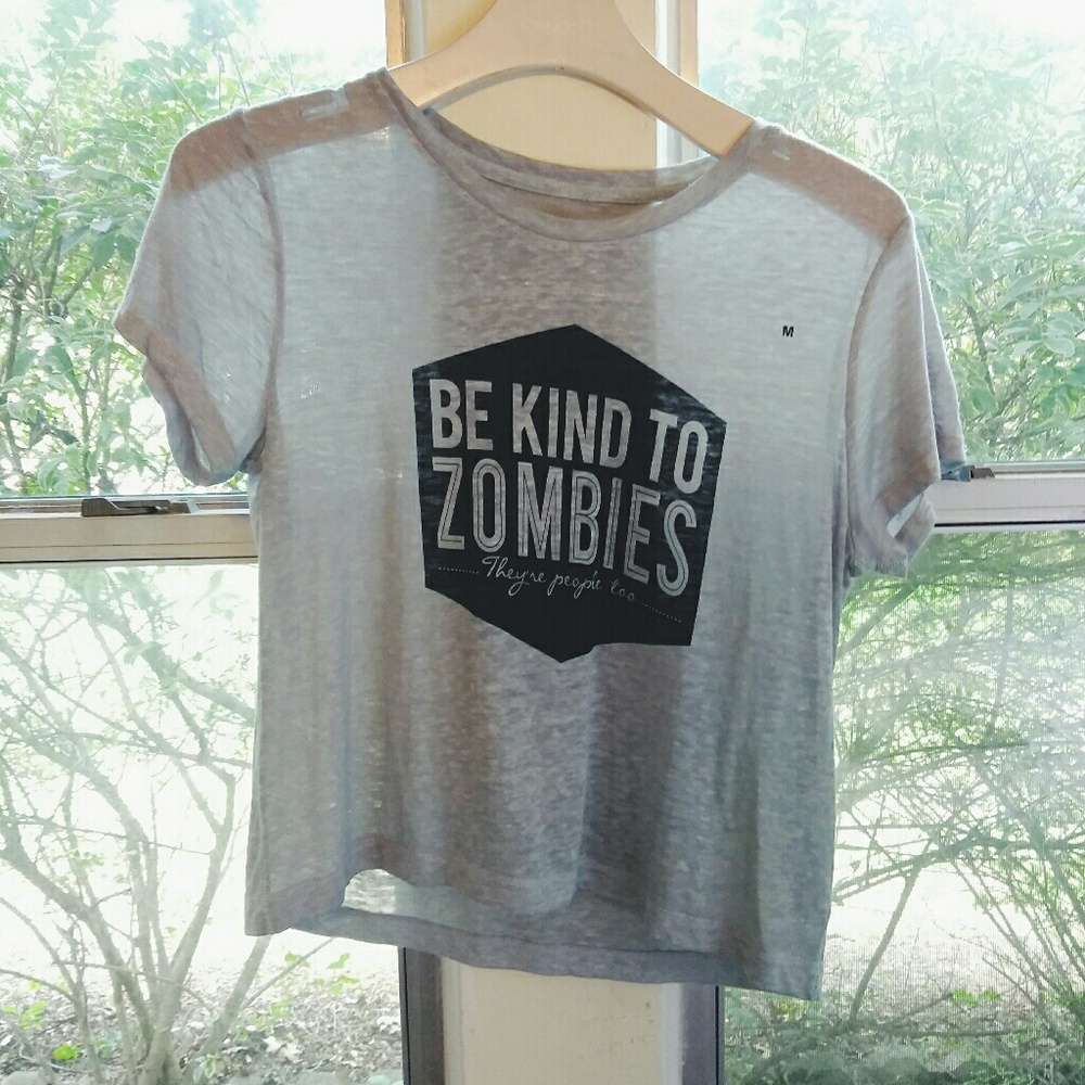 🚫SOLD🚫 NWOT be kind to zombies
