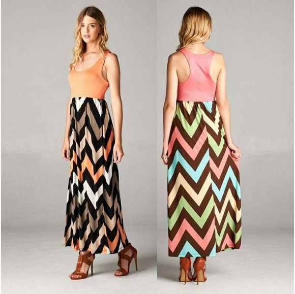 Chevron Maxi Dress - Picture 2 of 3