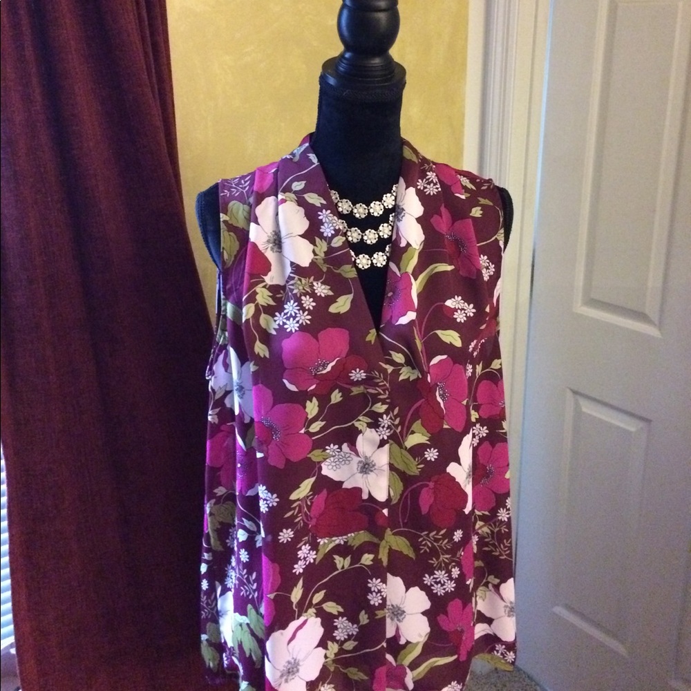 Laundry burgundy and white floral blouse
