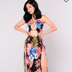 Fashion nova maxi dress !!