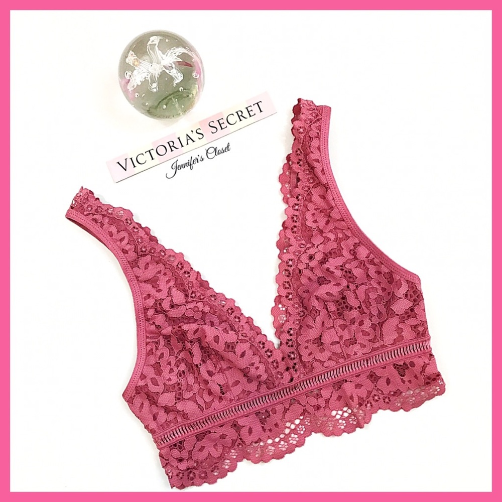 •Victoria’s Secret• V-Neck Crotchet Lace bralette